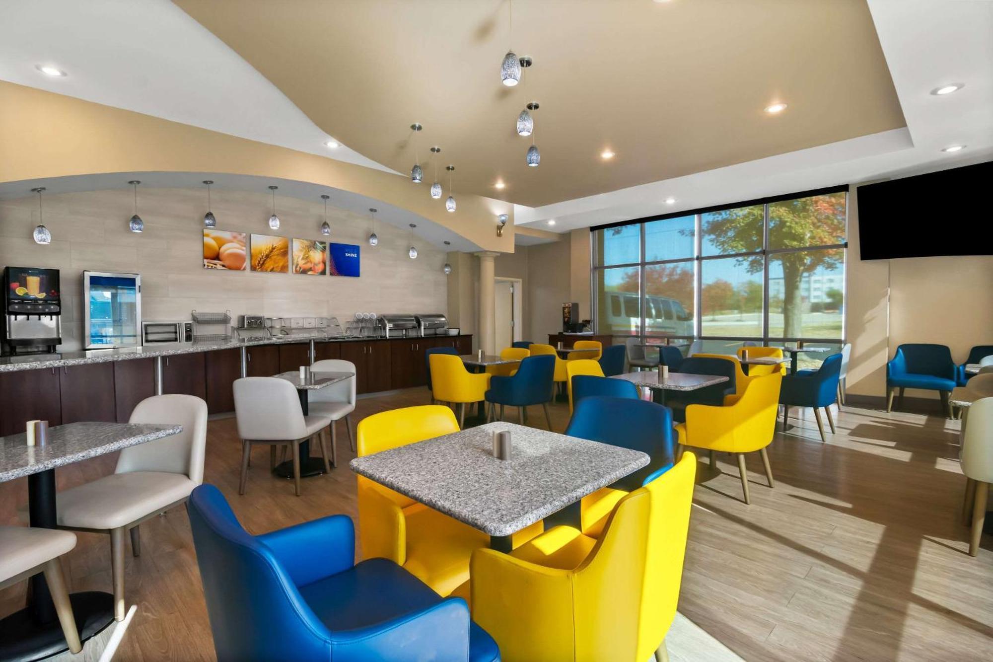 Comfort Suites Bentonville - Rogers Exterior photo